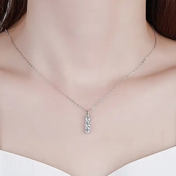 2pc Silver Moissante Pendant and Earrings Set Stylish Design. - Picture 3 of 3